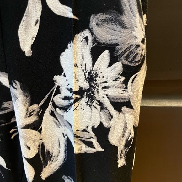 Zara black & white floral trousers - Picture 5 of 5